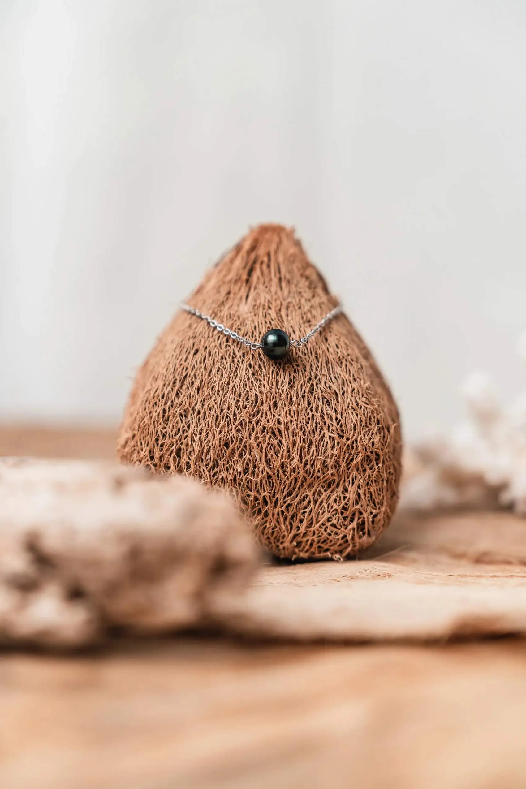 Single Tahitian pearl silver stainless steel chain bracelet